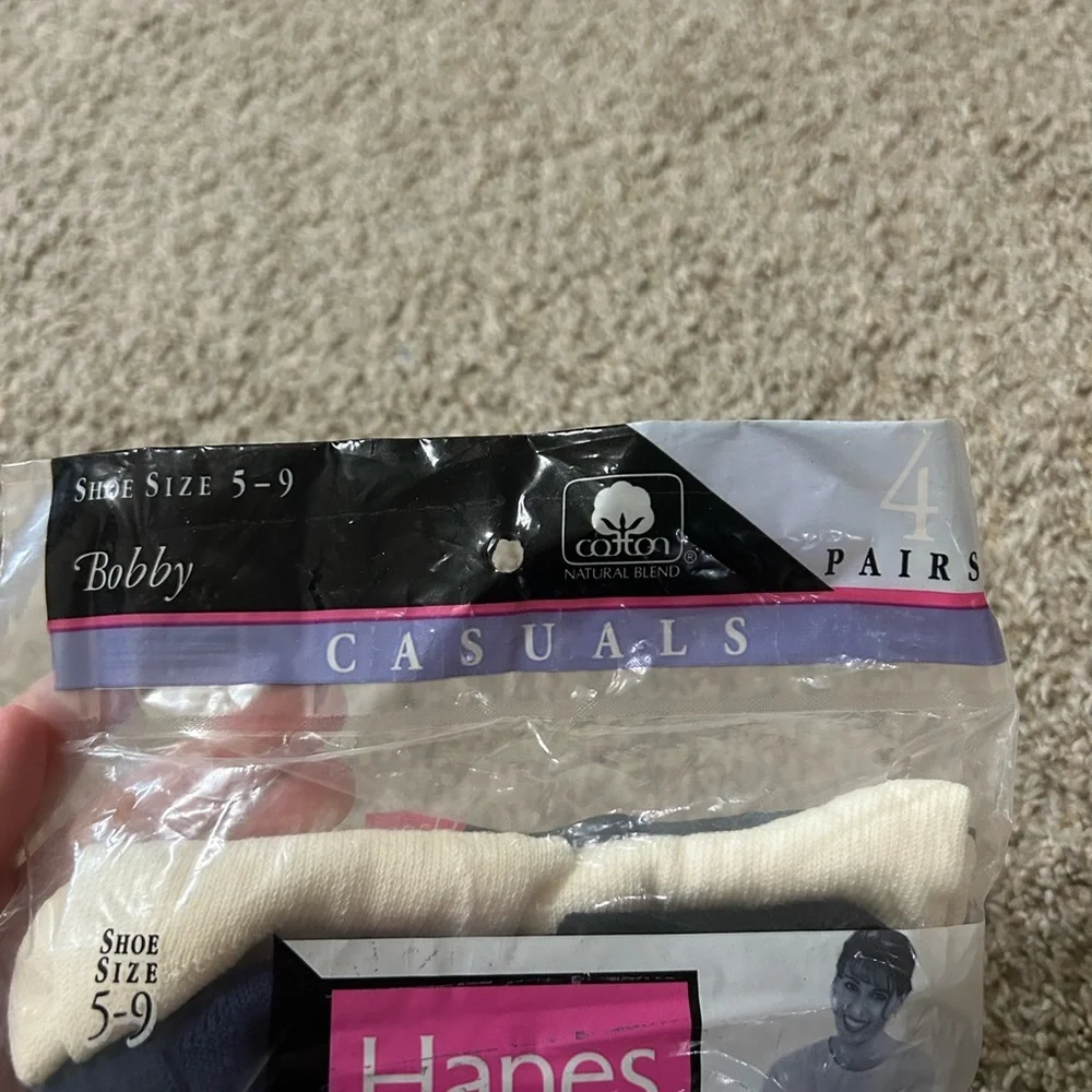 Vintage Hanes Her Way Bobby Casuals Socks NEW in package Size 5-9 Women's Cotton